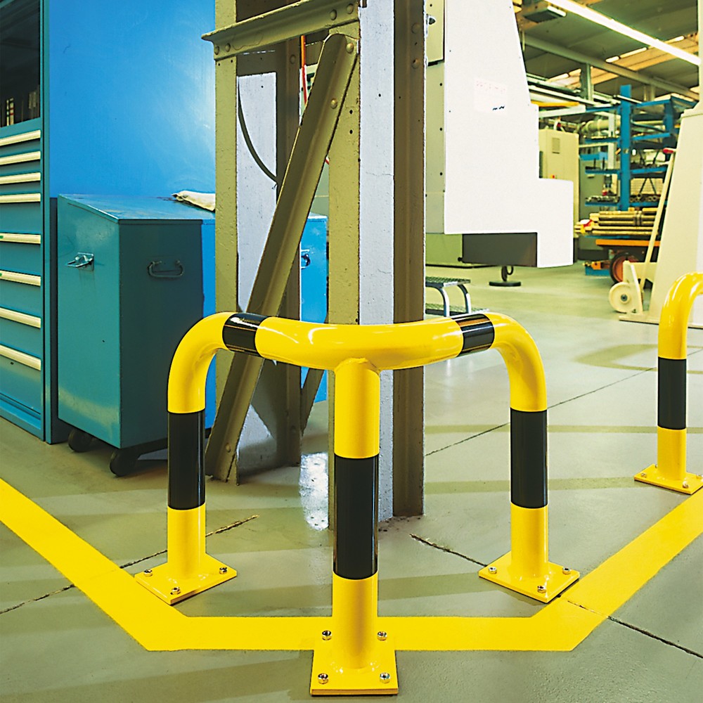 Immagine del prodotto: Staffa di protezione angoli, impiego interno ed esterno, zincata a caldo, altezza 350 mm